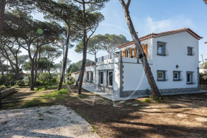 Moradia T5 para Venda em São João das Lampas e Terrugem