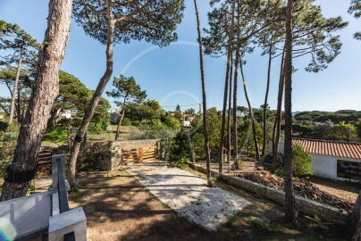 Moradia T5 para Venda em São João das Lampas e Terrugem