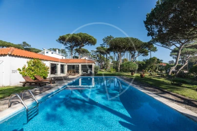 Moradia T5 para Venda em São João das Lampas e Terrugem