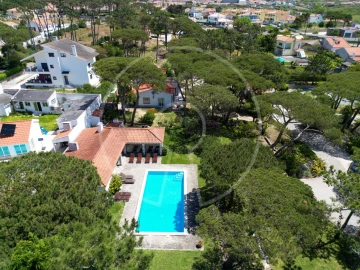 Moradia T5 para Venda em São João das Lampas e Terrugem