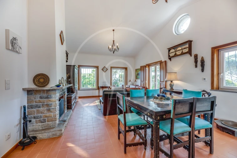 Moradia T5 para Venda em São João das Lampas e Terrugem Foto 8