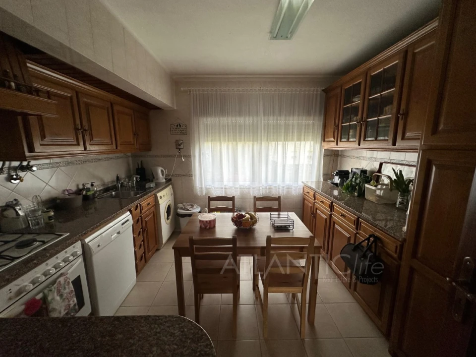 Apartamento T3 para Venda em Agualva e Mira-Sintra Foto 8