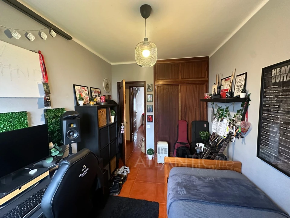 Apartamento T3 para Venda em Agualva e Mira-Sintra Foto 16