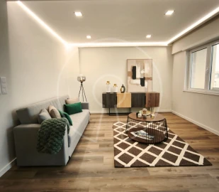 Apartamento T3 para Venda em Benfica