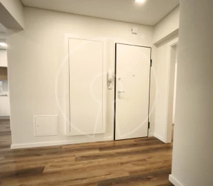 Apartamento T3 para Venda em Benfica