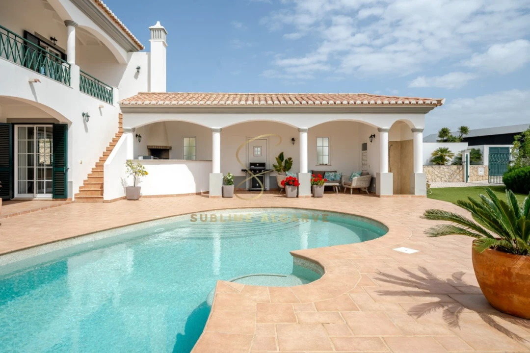 Moradia T4 para Venda em Lagos (São Sebastião e Santa Maria) Foto 4