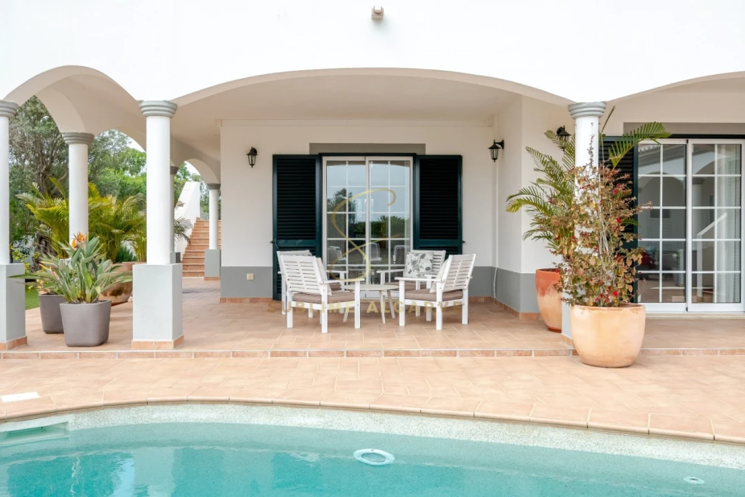 Moradia T4 para Venda em Lagos (São Sebastião e Santa Maria) Foto 5