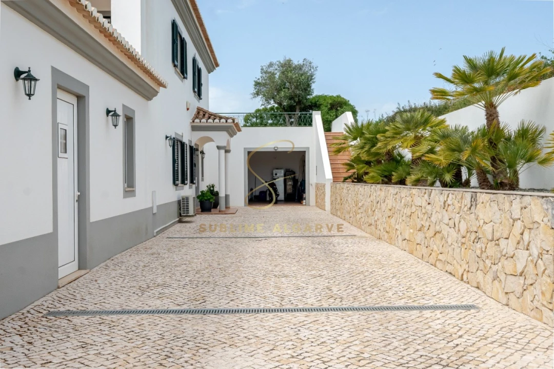 Moradia T4 para Venda em Lagos (São Sebastião e Santa Maria) Foto 8