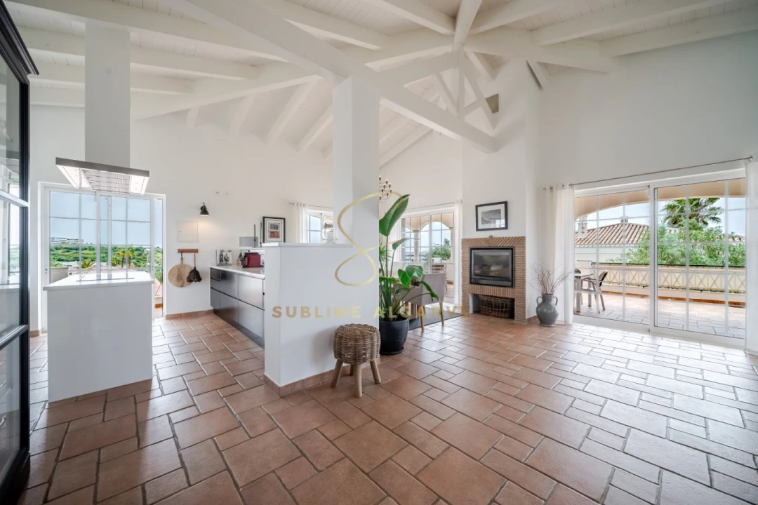 Moradia T4 para Venda em Lagos (São Sebastião e Santa Maria) Foto 9