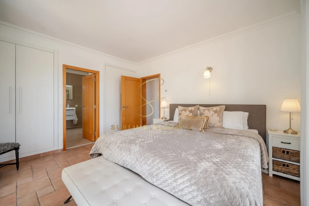 Moradia T4 para Venda em Lagos (São Sebastião e Santa Maria) Foto 24