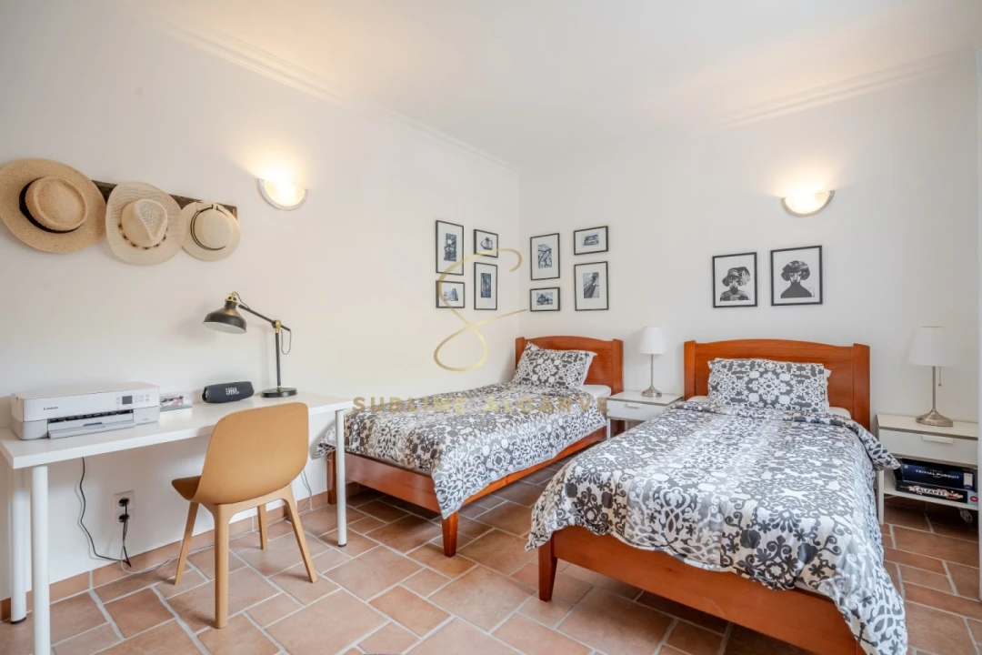 Moradia T4 para Venda em Lagos (São Sebastião e Santa Maria) Foto 30