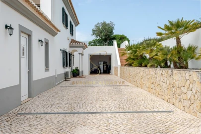 Moradia T4 para Venda em Lagos (São Sebastião e Santa Maria)