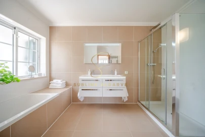 Moradia T4 para Venda em Lagos (São Sebastião e Santa Maria)