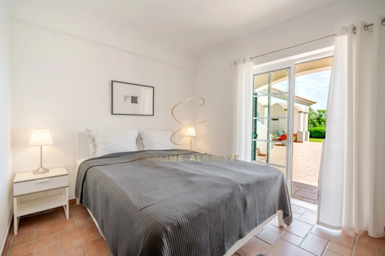 Moradia T4 para Venda em Lagos (São Sebastião e Santa Maria) Foto 33