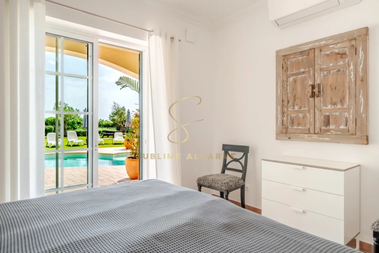 Moradia T4 para Venda em Lagos (São Sebastião e Santa Maria) Foto 34