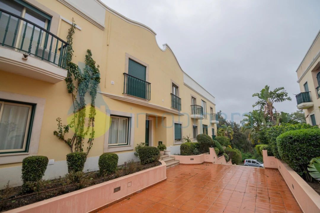 Apartamento T2 para Venda em Estômbar e Parchal Foto 29