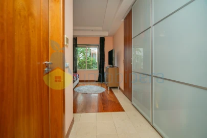 Apartamento T2 para Venda em Estômbar e Parchal