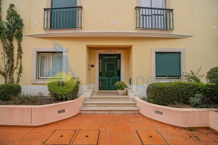 Apartamento T2 para Venda em Estômbar e Parchal Foto 26