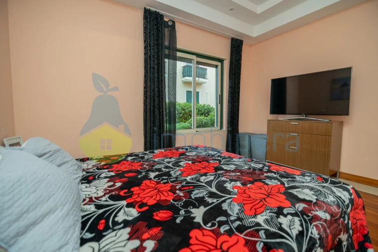 Apartamento T2 para Venda em Estômbar e Parchal Foto 18