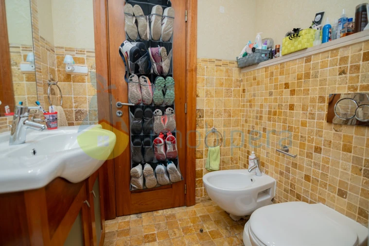 Apartamento T2 para Venda em Estômbar e Parchal Foto 23
