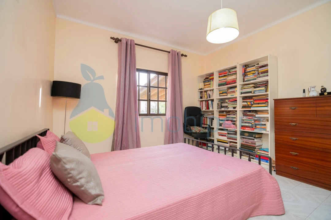 Moradia T3 para Venda em São Bartolomeu de Messines Foto 24