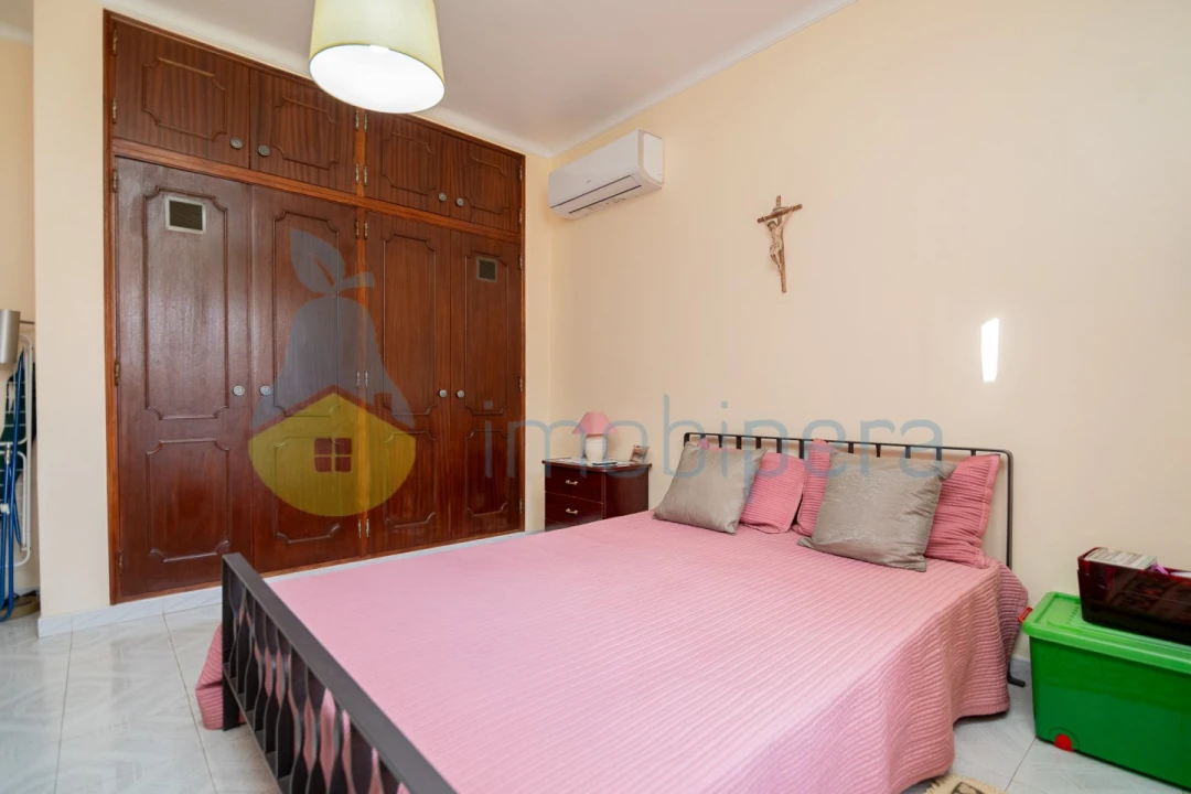 Moradia T3 para Venda em São Bartolomeu de Messines Foto 25