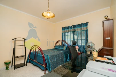 Moradia T3 para Venda em São Bartolomeu de Messines