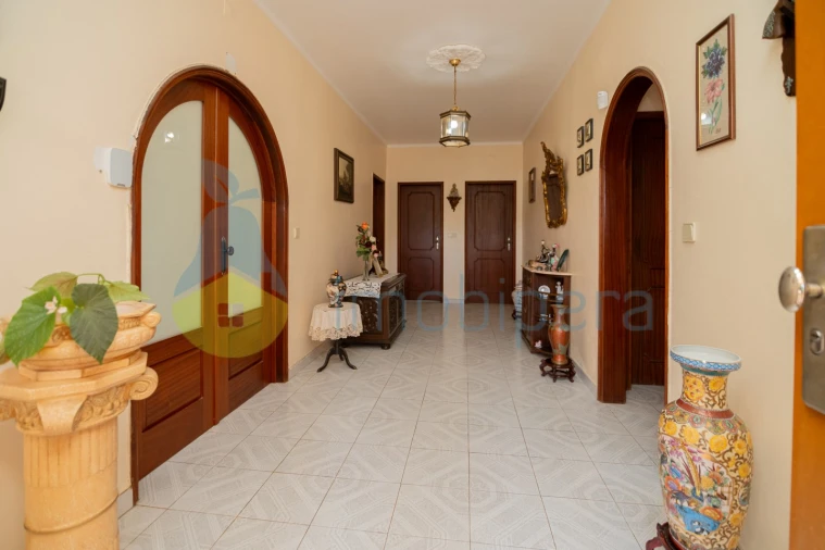 Moradia T3 para Venda em São Bartolomeu de Messines Foto 3