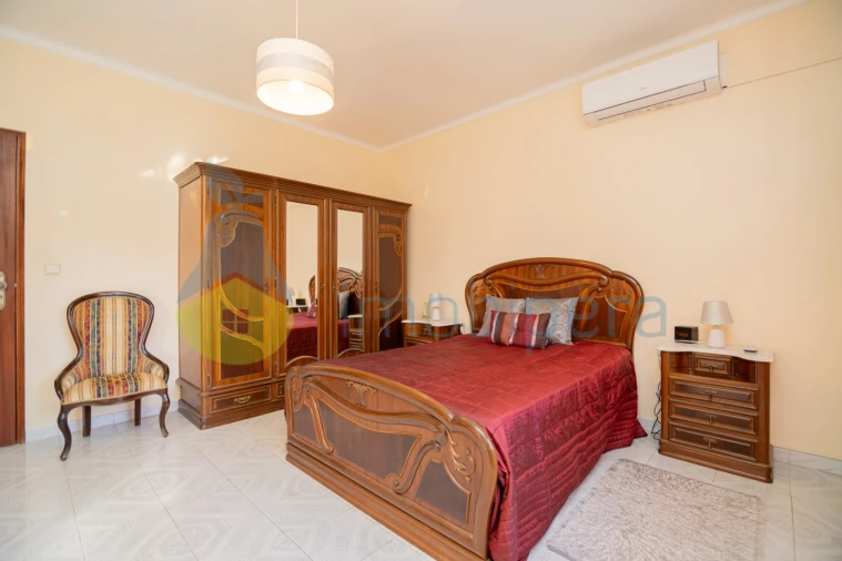 Moradia T3 para Venda em São Bartolomeu de Messines Foto 23