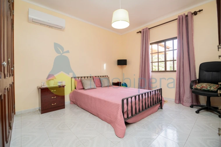 Moradia T3 para Venda em São Bartolomeu de Messines Foto 27