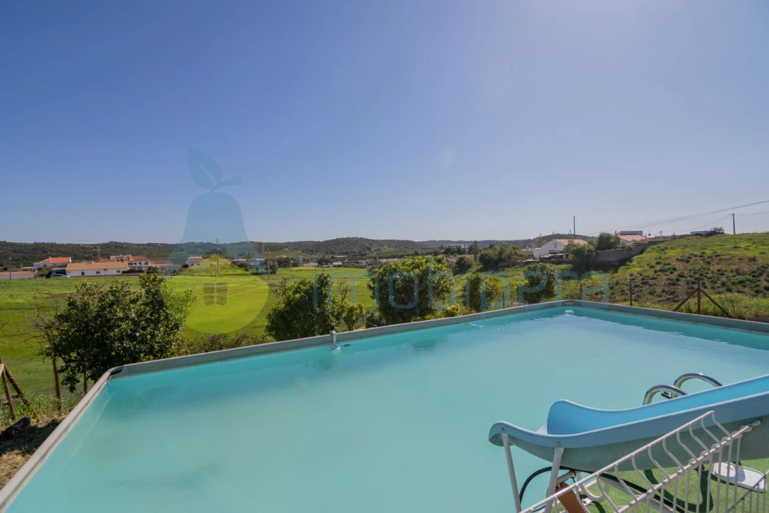 Moradia T4 para Venda em Silves Foto 1