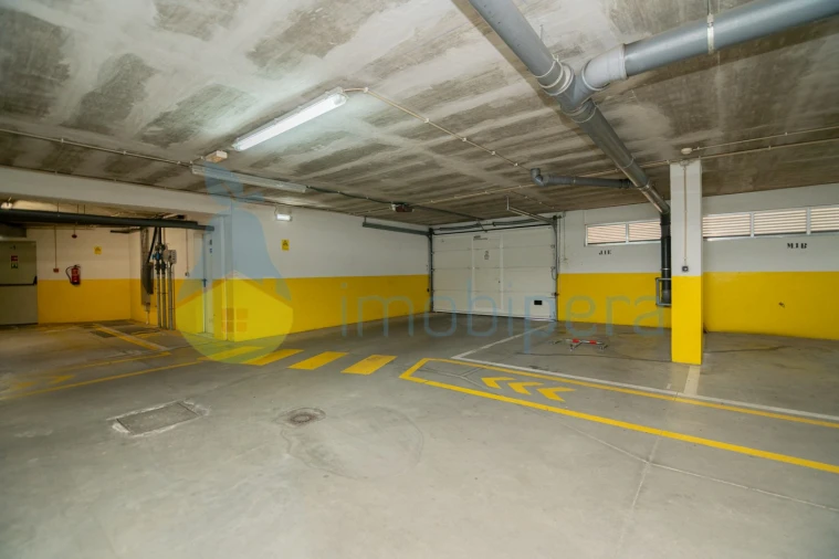 Apartamento T3 para Venda em Portimão Foto 31