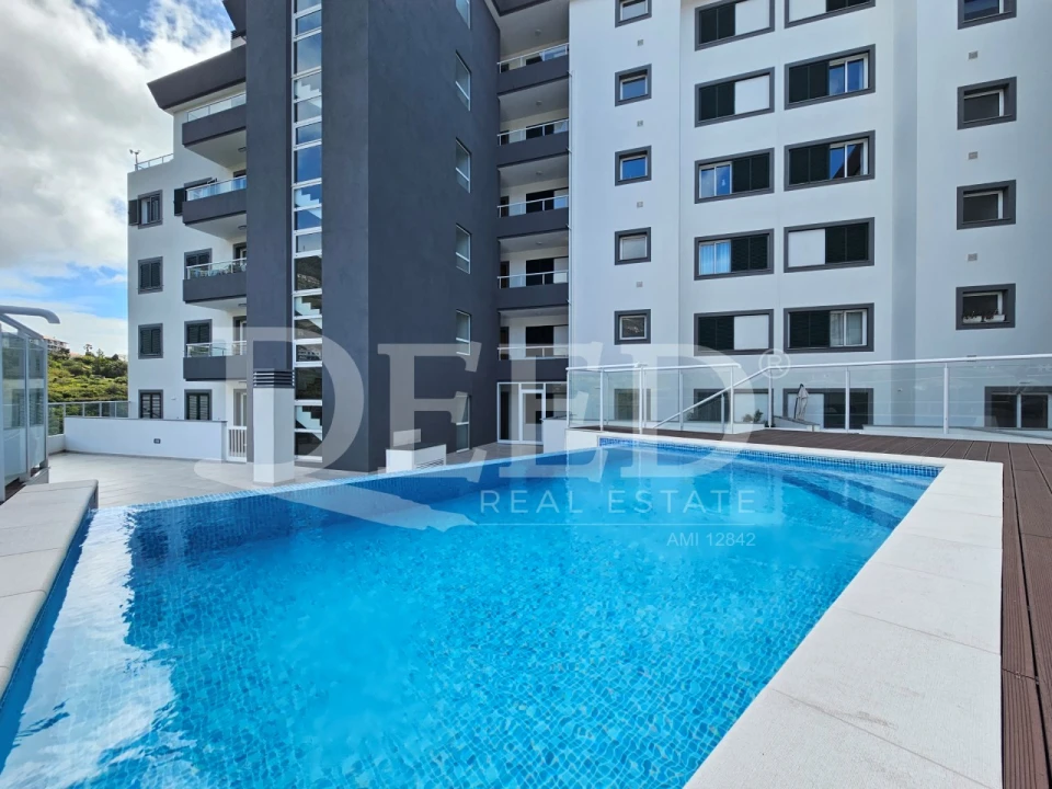 Apartamento T2 para Venda em Caniço Foto 1