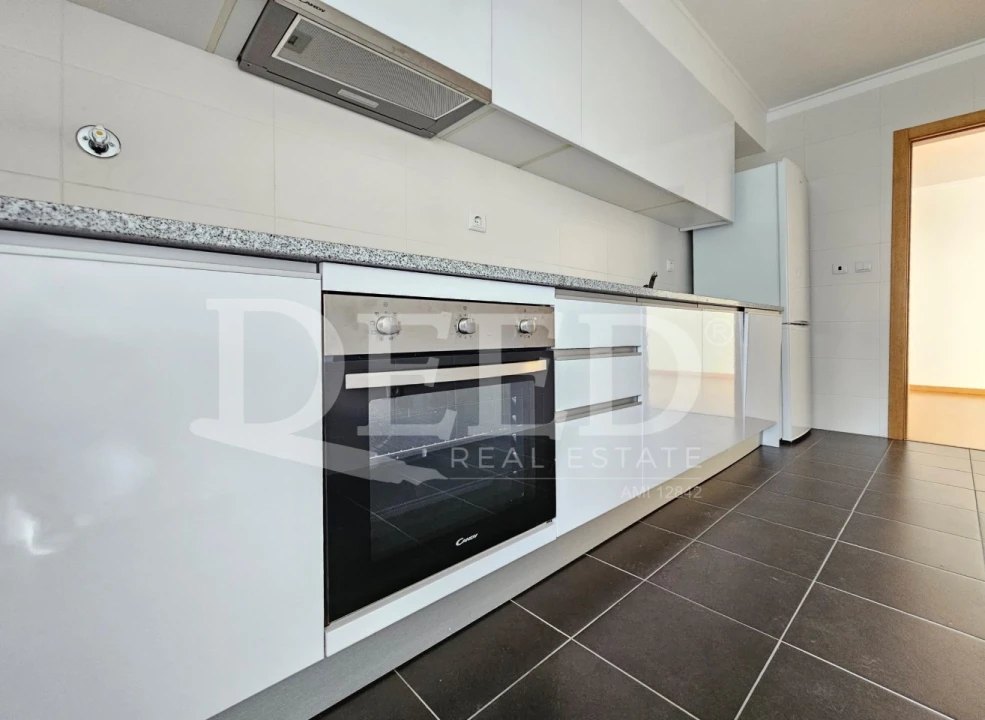 Apartamento T2 para Venda em Caniço Foto 20