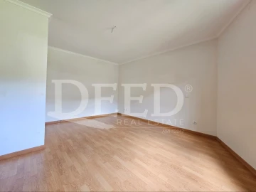 Apartamento T2 para Venda em Caniço