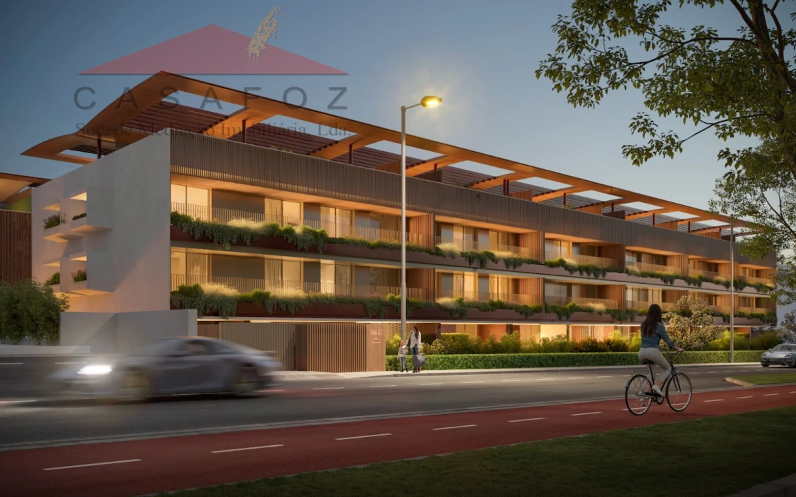 Apartamento T3 para Venda em Aldoar, Foz do Douro e Nevogilde Foto 2