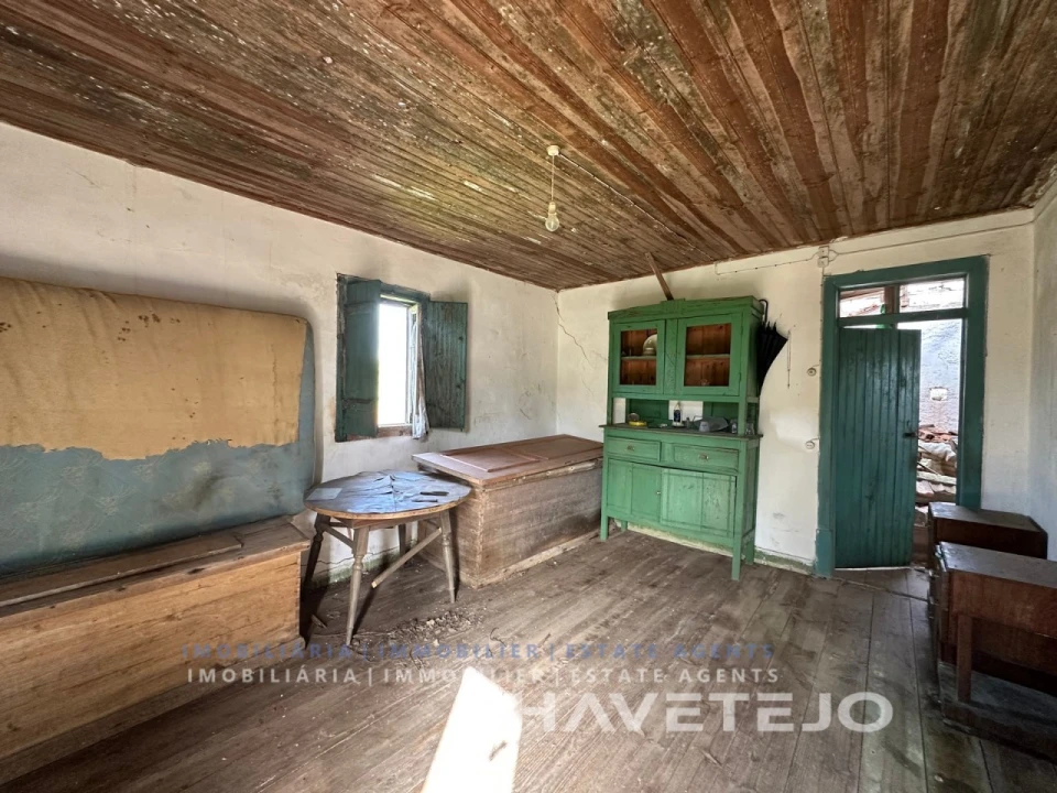 Moradia T2 para Venda em Chãos Foto 12