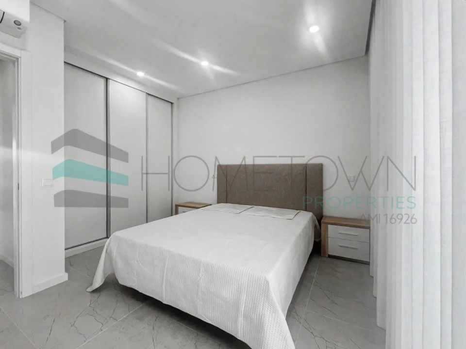 Apartamento T2 para Venda em Quarteira Foto 19