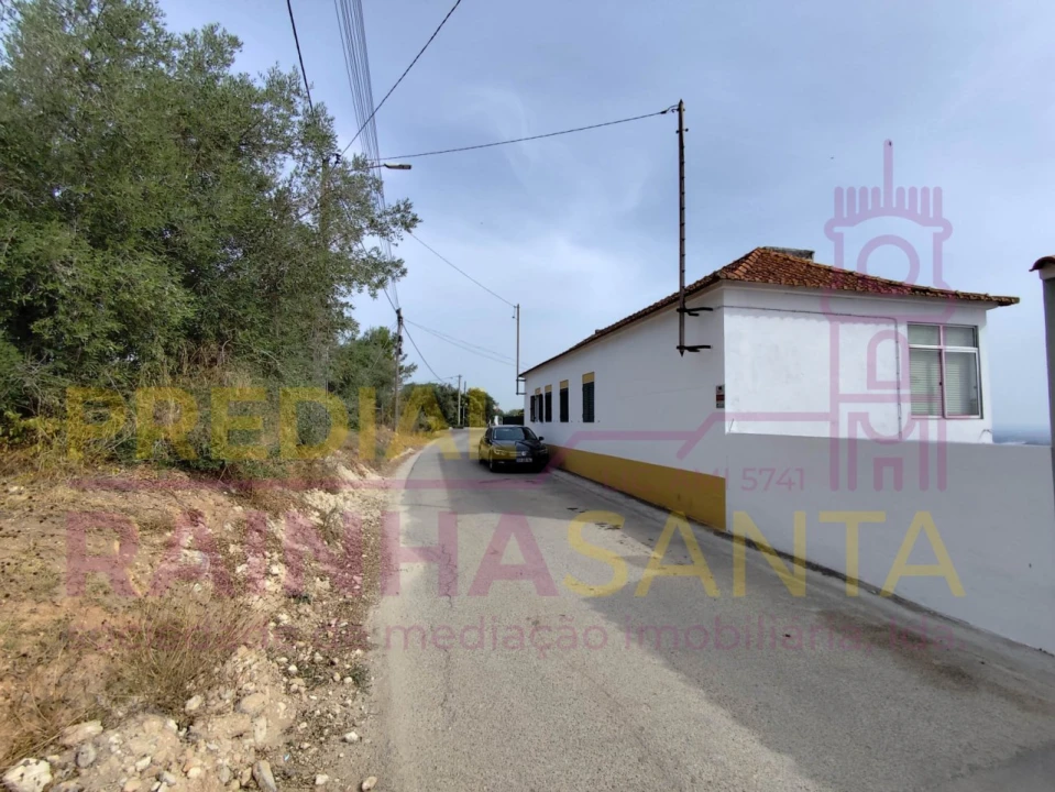 Moradia T5 para Venda em Marvila, Ribeira Santarém, São Salvador, São Nicolau Foto 2