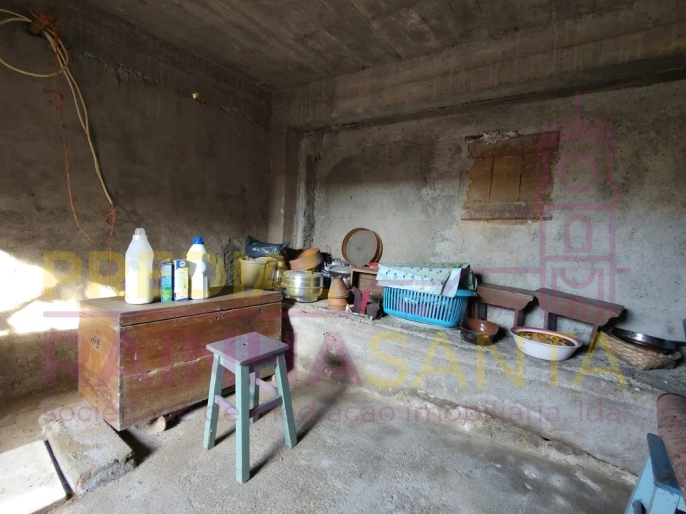 Moradia T3 para Venda em Ceira Foto 20