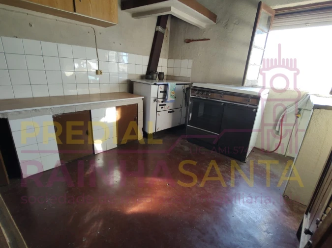 Moradia T3 para Venda em Ceira Foto 13