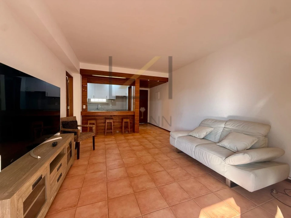 Apartamento T1 para Arrendamento em Carcavelos e Parede Foto 3