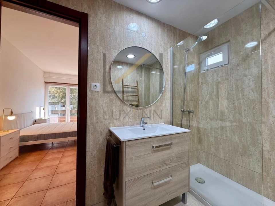 Apartamento T1 para Arrendamento em Carcavelos e Parede Foto 18