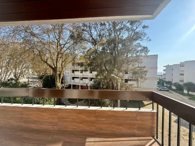 Apartamento T1 para Arrendamento em Carcavelos e Parede Foto 19