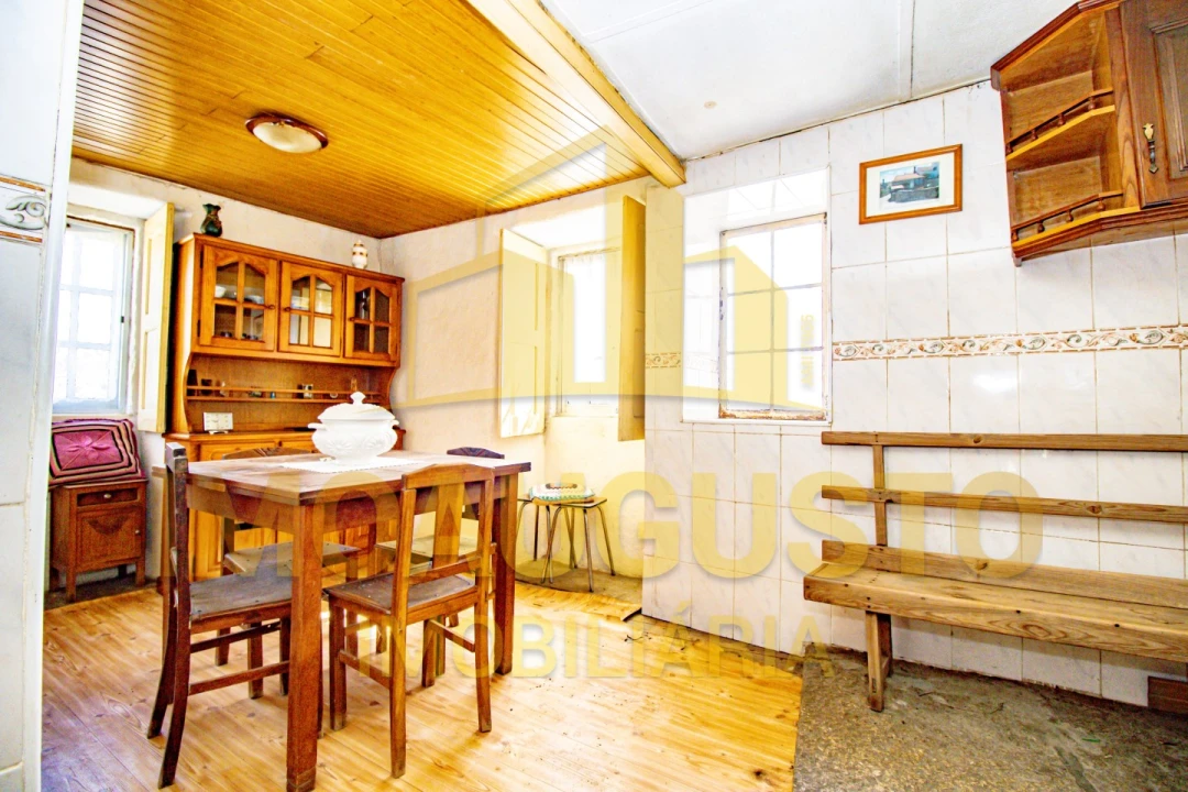 Moradia T1 para Venda em Lamegal Foto 6