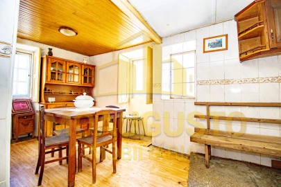 Moradia T1 para Venda em Lamegal