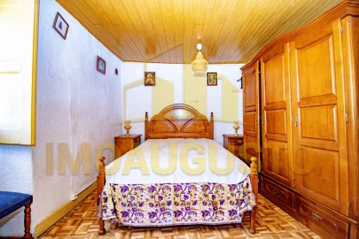 Moradia T1 para Venda em Lamegal