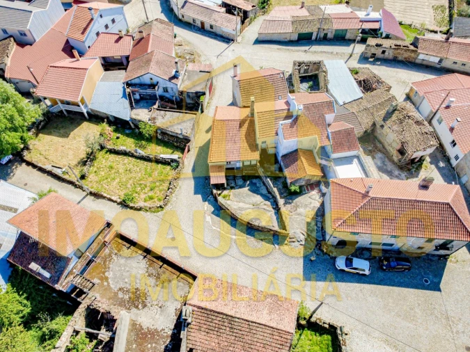 Moradia T1 para Venda em Lamegal Foto 4