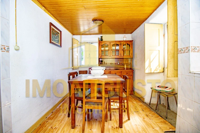 Moradia T1 para Venda em Lamegal Foto 7