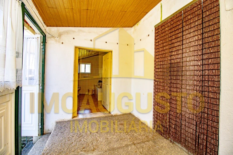 Moradia T1 para Venda em Lamegal Foto 11